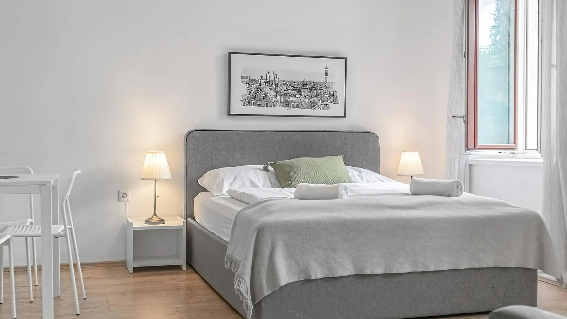 Attractive 2 Bedroom Apt. Near Vienna Akh Ideal For All Apartment
