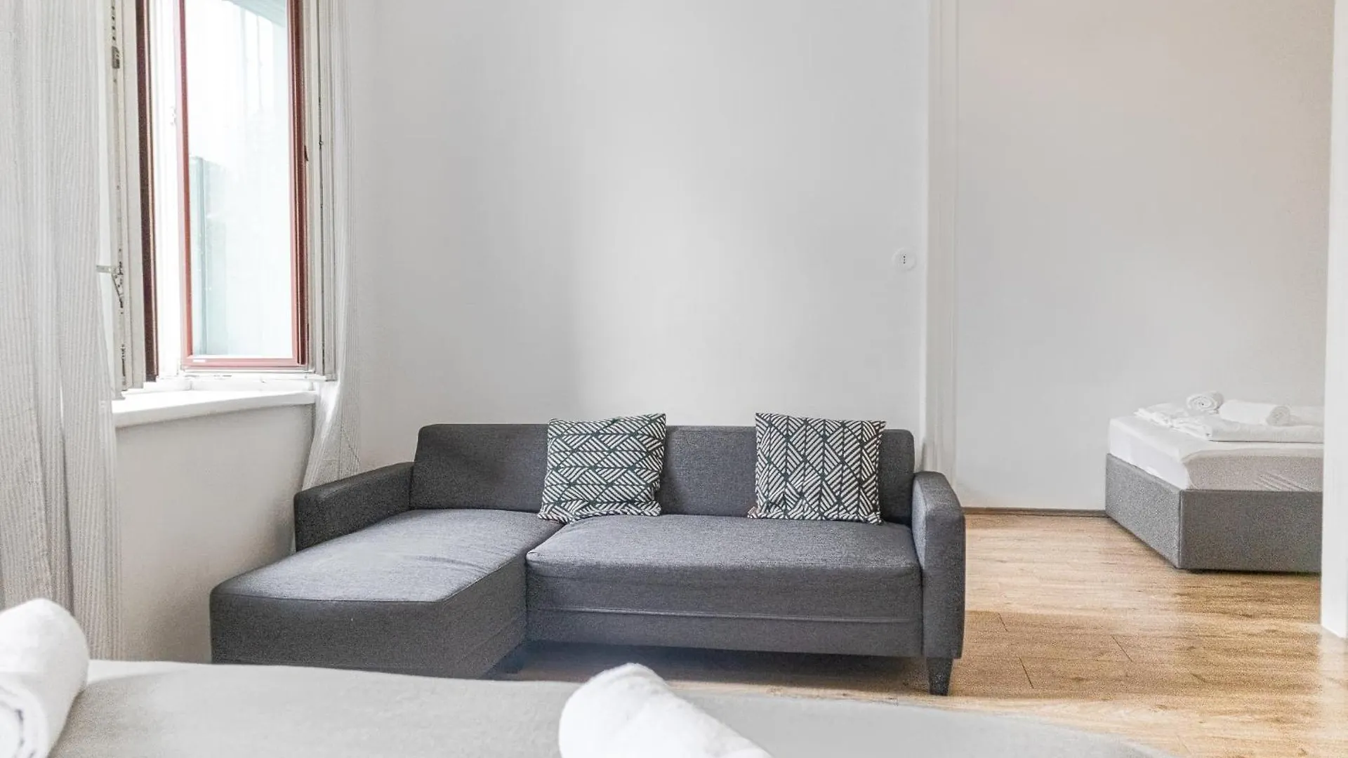 Attractive 2 Bedroom Apt. Near Vienna Akh Ideal For All
