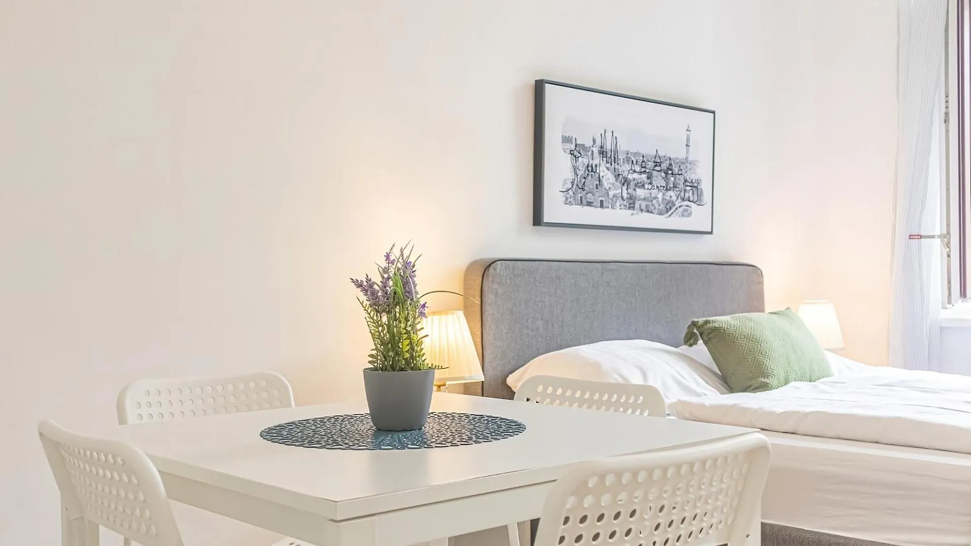 Attractive 2 Bedroom Apt. Near Vienna Akh Ideal For All 0*,  Rakousko