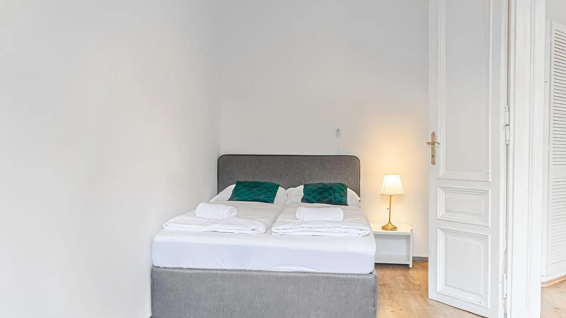 Attractive 2 Bedroom Apt. Near Vienna Akh Ideal For All Apartmán